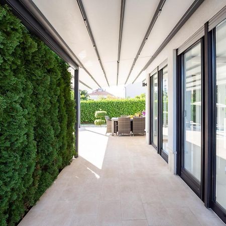 Luxury City Villa トロギール エクステリア 写真