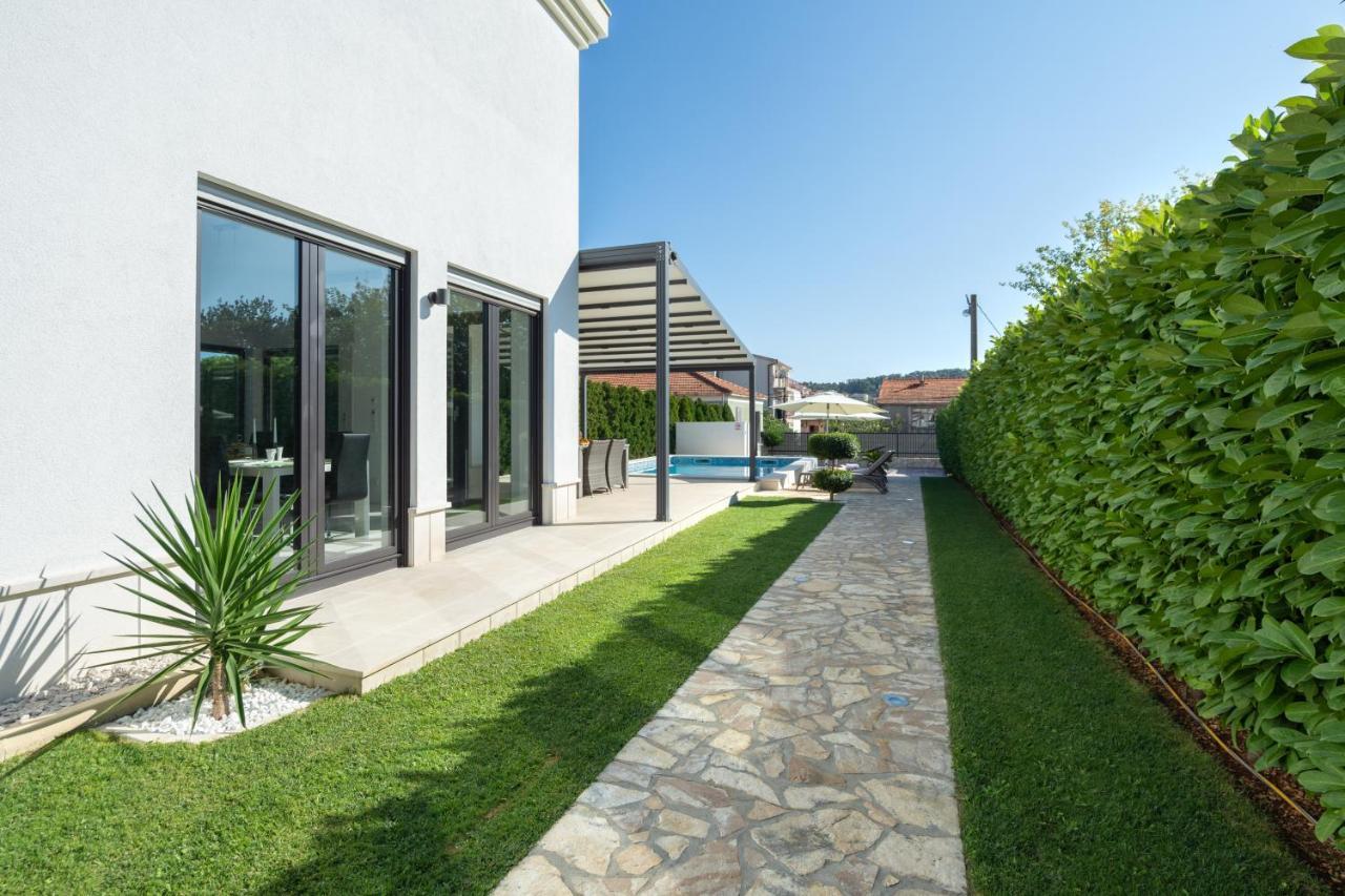 Luxury City Villa トロギール エクステリア 写真